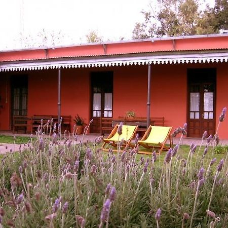 Hosteria Rural Les Aldudes Guest House San Andrés de Giles Exterior photo